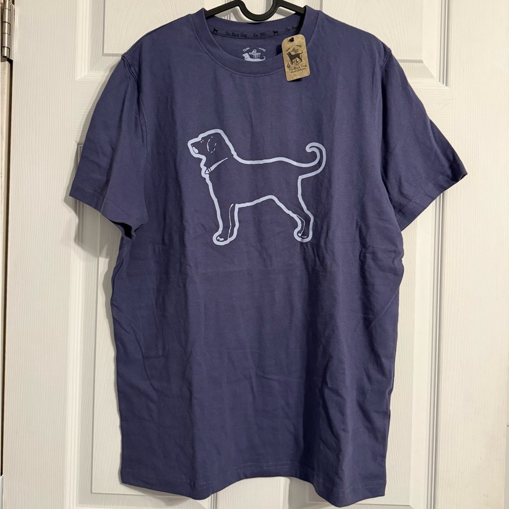 NWT black dog graphic short sleeve shirt
